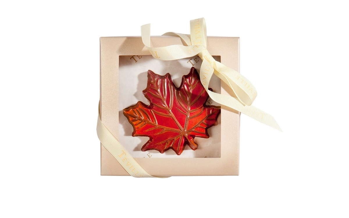 Кленовый листок пралине "Teville"