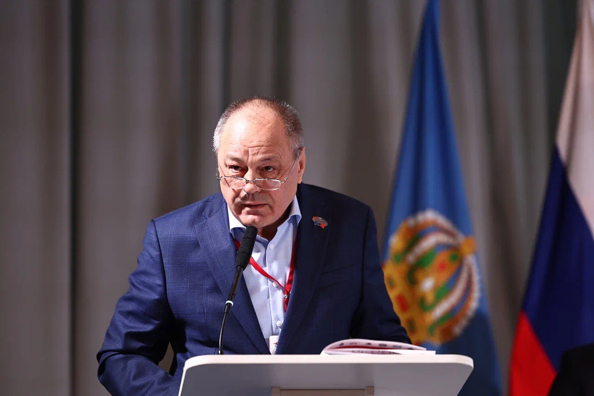   Дмитрий Дубовик - директор Каспийского международного интеграционного клуба «Север – Юг». Источник фото: Оргкомитет форума «МТК «Север-Юг – новые горизонты».