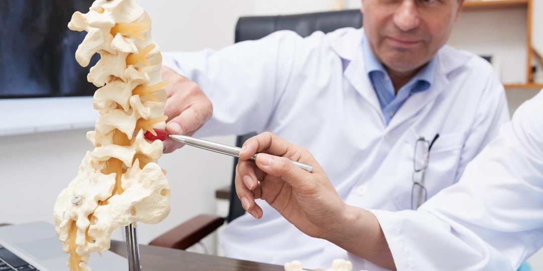Грыжа позвоночника — от причин до лечения