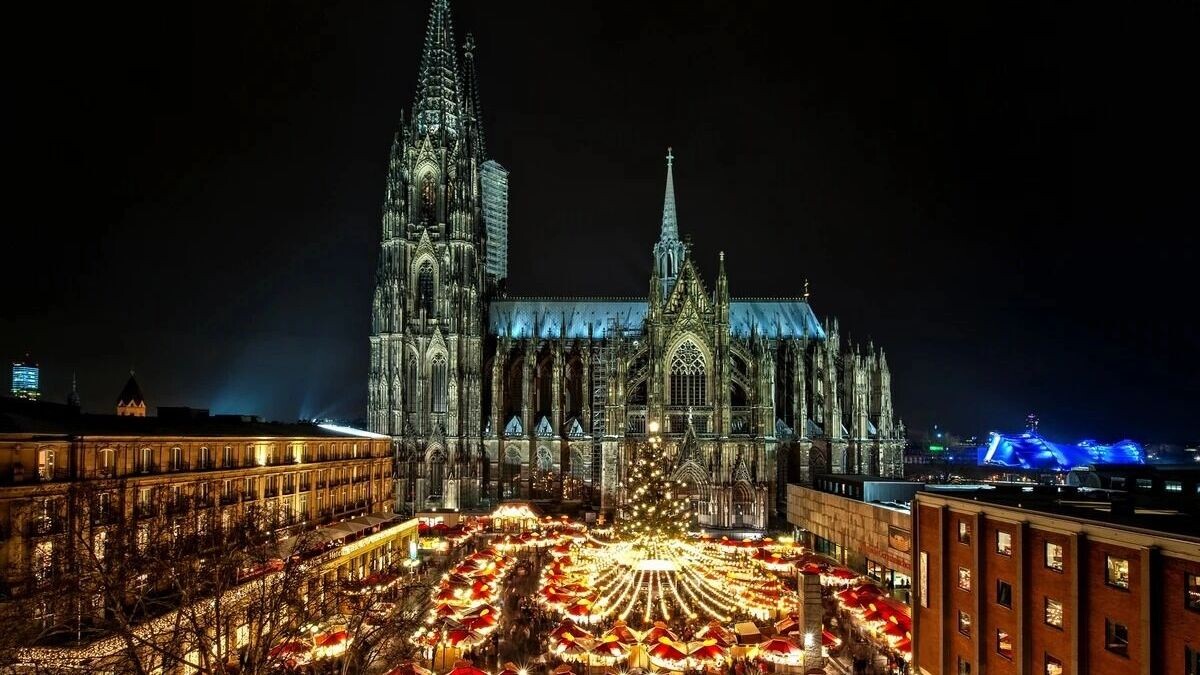    Рождественская ярмарка в Кельне   https://experience.tripster.ru/experience/11296