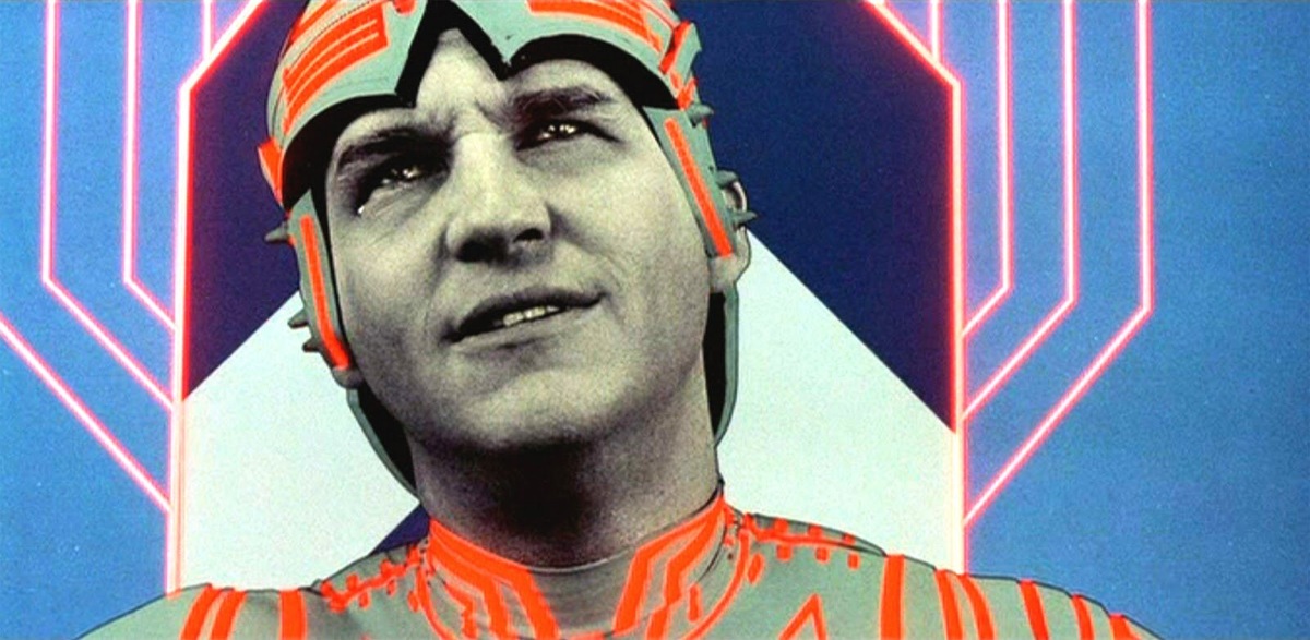 Джефф Бриджес в фильме “Трон” (1982), кадр из фильма. Источник: https://www.kinopoisk.ru/