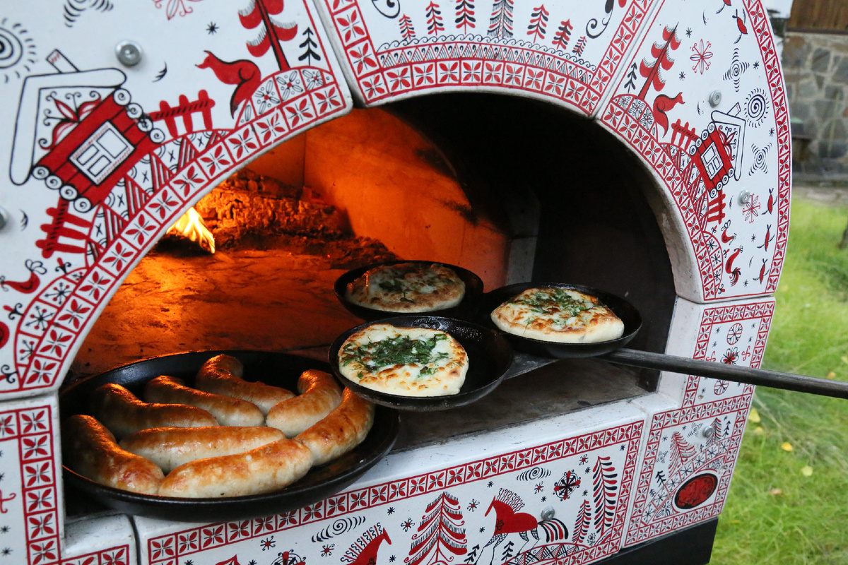 Жарушка русская печка, мезенская роспись