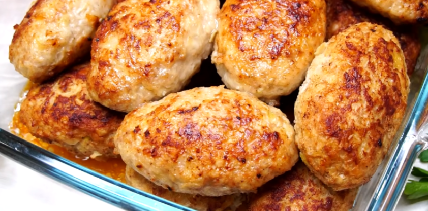 Проще голубцов, вкуснее котлет. Капустники, дочь их с котлетами перепутала: на вид они как обычные котлеты, но на вкус другие...