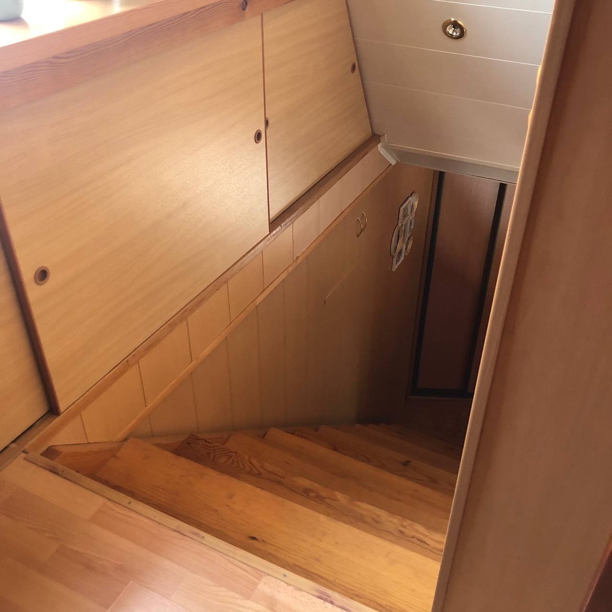 Пример лестницы на тетивах