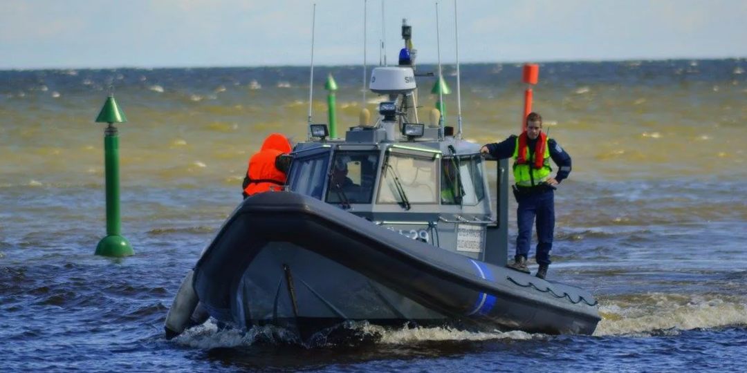 Рыбак пенсионер оспорил штраф за рыбалку в российских водах