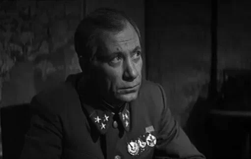 Кадр из фильма "Шёл четвёртый год войны".