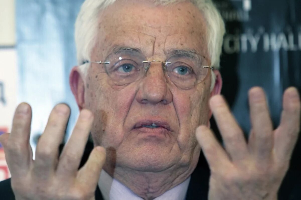    Раймонд Паулс.