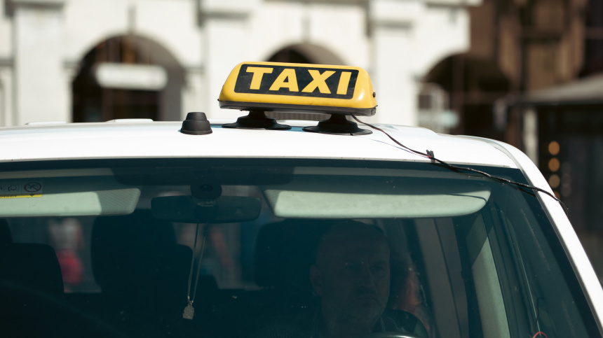    Фото: ИЗВЕСТИЯ/Телеканал «78»; 5-tv.ru