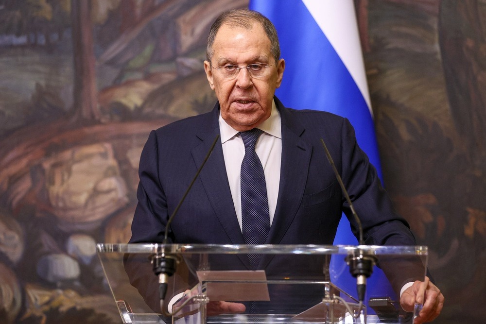    Сергей Лавров: Поводов для оптимизма нет. Света в конце туннеля не видно. Но возможность избежать краха ОБСЕ - по крайней мере пока - имеется. / Сергей Булкин / ТАСС