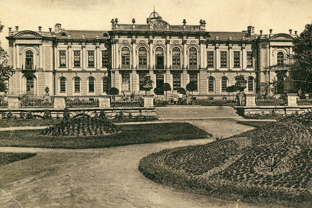    Главное здание Петровской академии. 1890-е / открытка