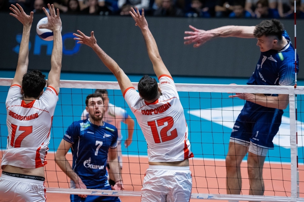    Владислав Бабкевич в атаке / фото: belogorievolley.ru