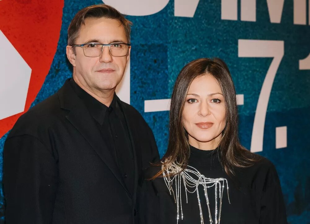    Владимир Вдовиченков и Елена Лядова, Елизавета Боярская, Анна Михалкова и другие на открытии кинофестиваля "Зимний"