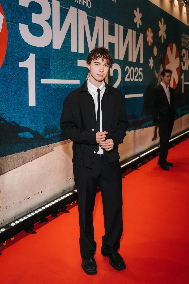 Денис Власенко📷
