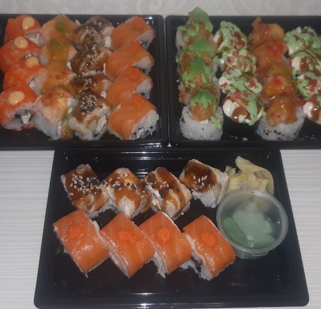 Это какой-то прошлый заказ, в этот раз я так быстро все съела, что не успела