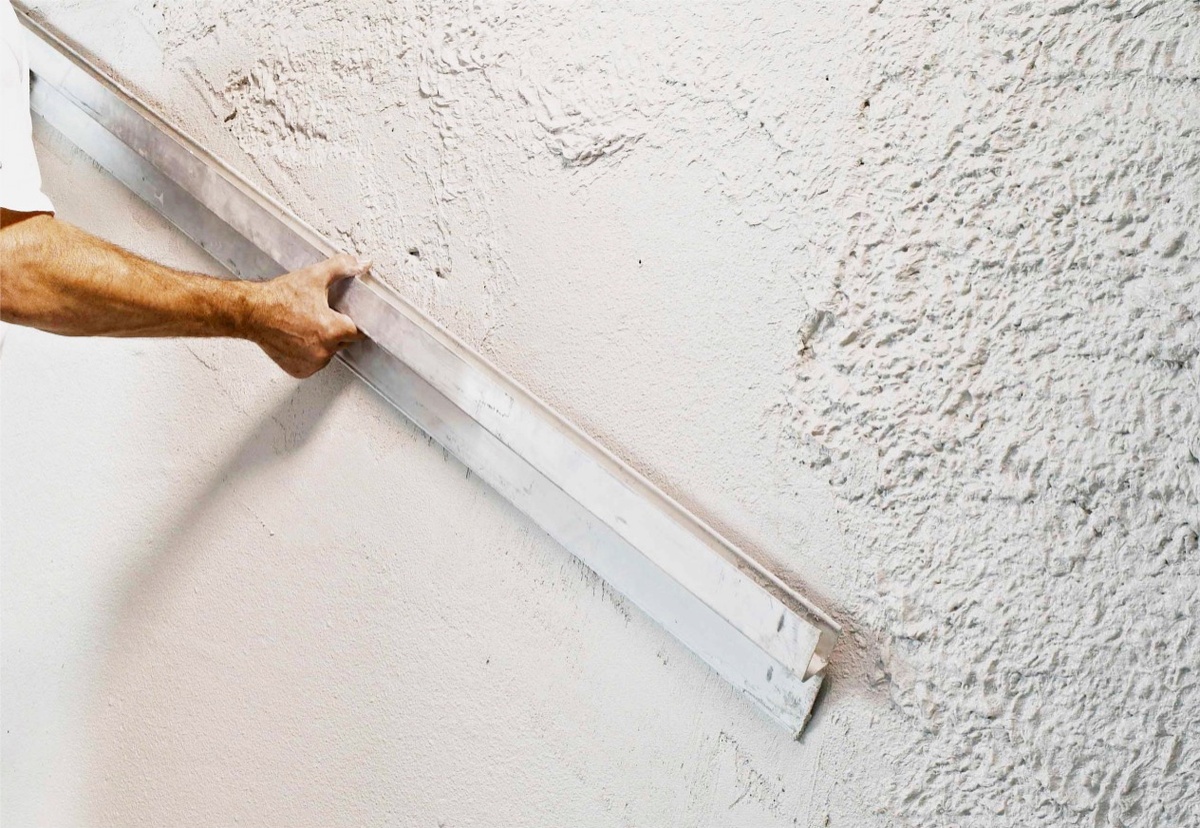 Если стена кривая, то вся работа насмарку!