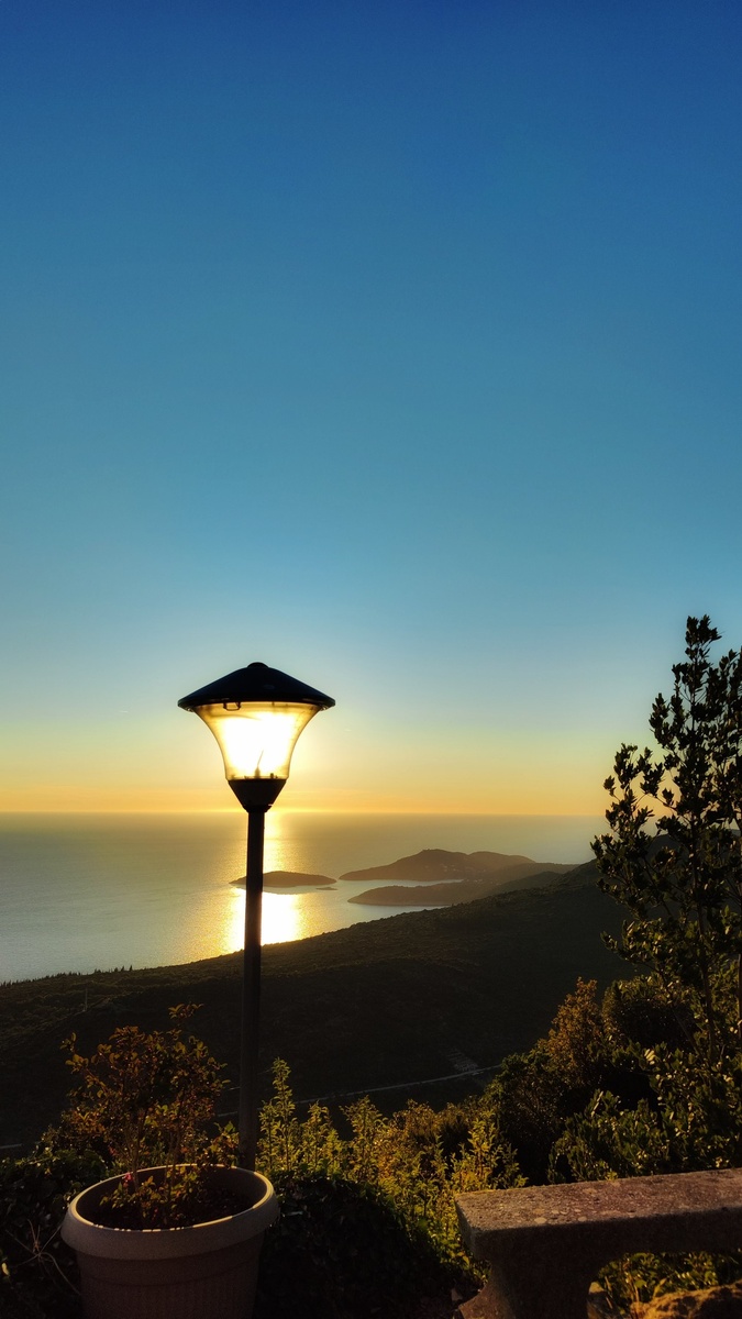 Острова - уже Хорватия.