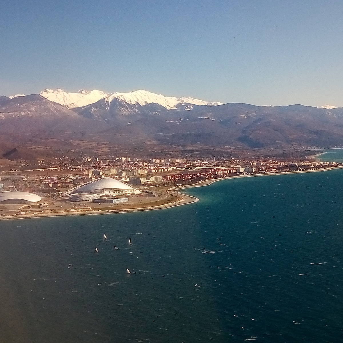 Свой кусочек юга России для вас!  Жизнь у моря. 