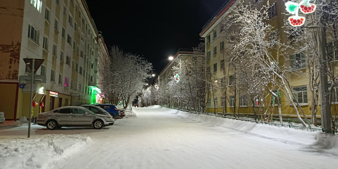 Заполярный. На крайнем севере зимой в царстве тьмы..