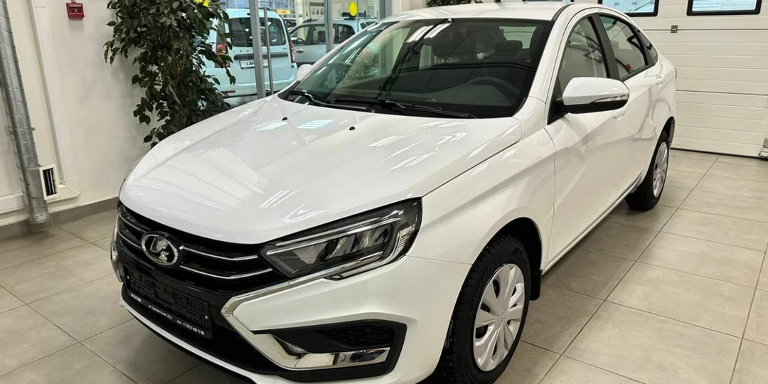 Хотел купить новую Ладу Весту в кредит - рассказываю, как дилер меня пытался обмануть на 150.000 рублей