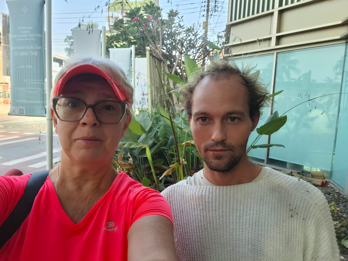 Первое фото на память. И последнее. 