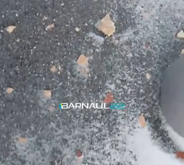 Камнепад в барнаульской новостройке