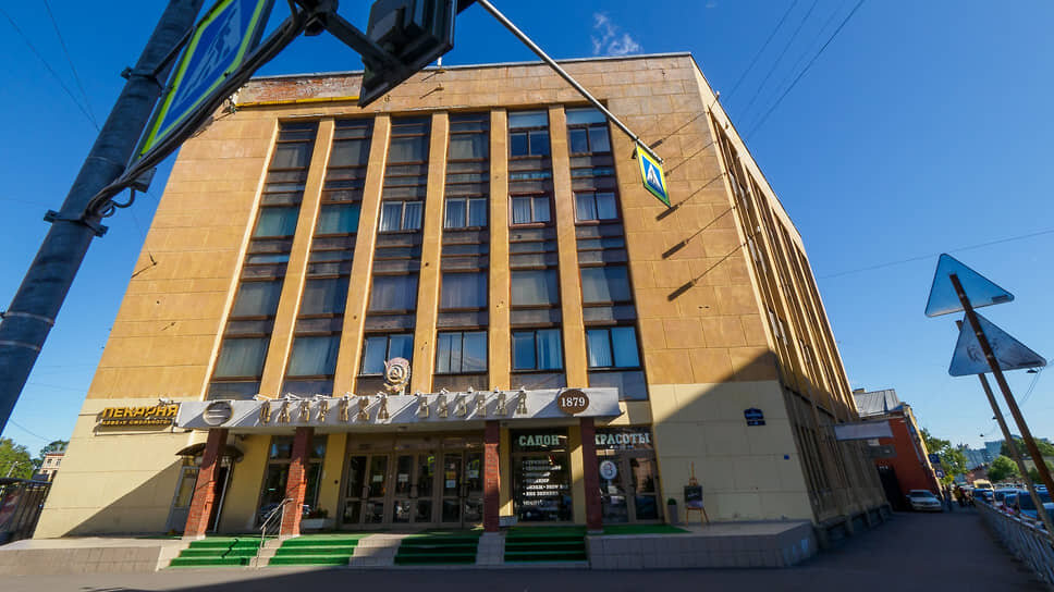 Здание «Фабрика Бебеля». Улица Моисеенко, д. 22.📷Фото: Евгений Павленко / Коммерсантъ