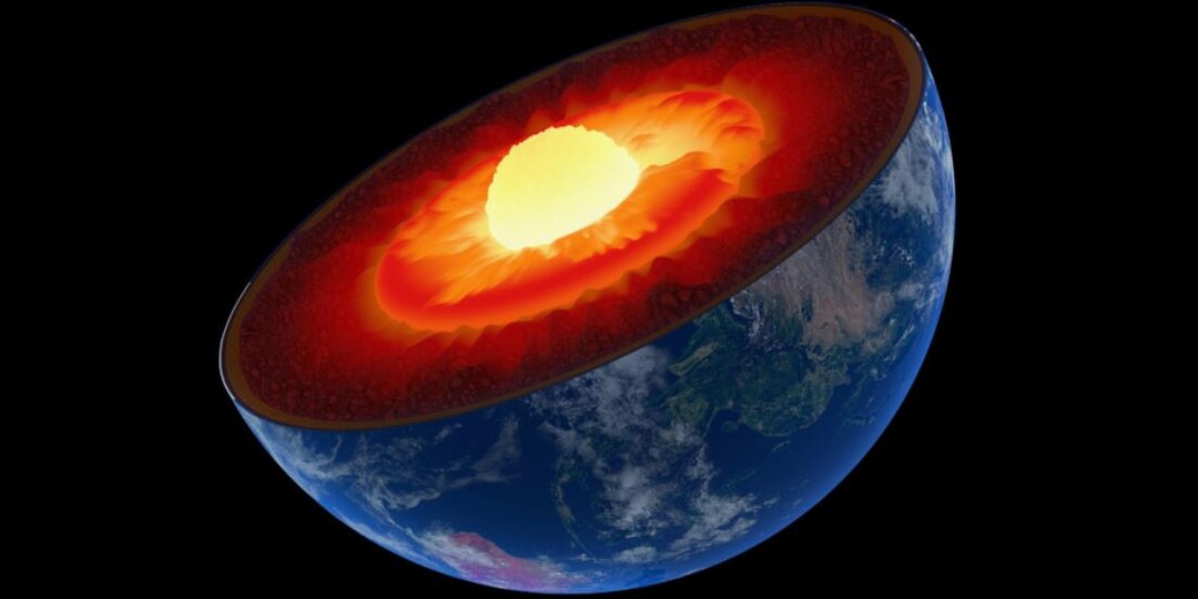 Открытия: Ядро Земли оказалось чугунным