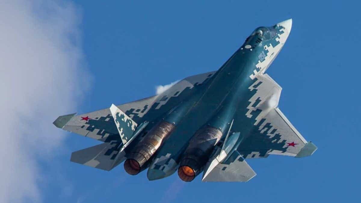    Российский истребитель пятого поколения Су-57 / © Wikimedia Commons