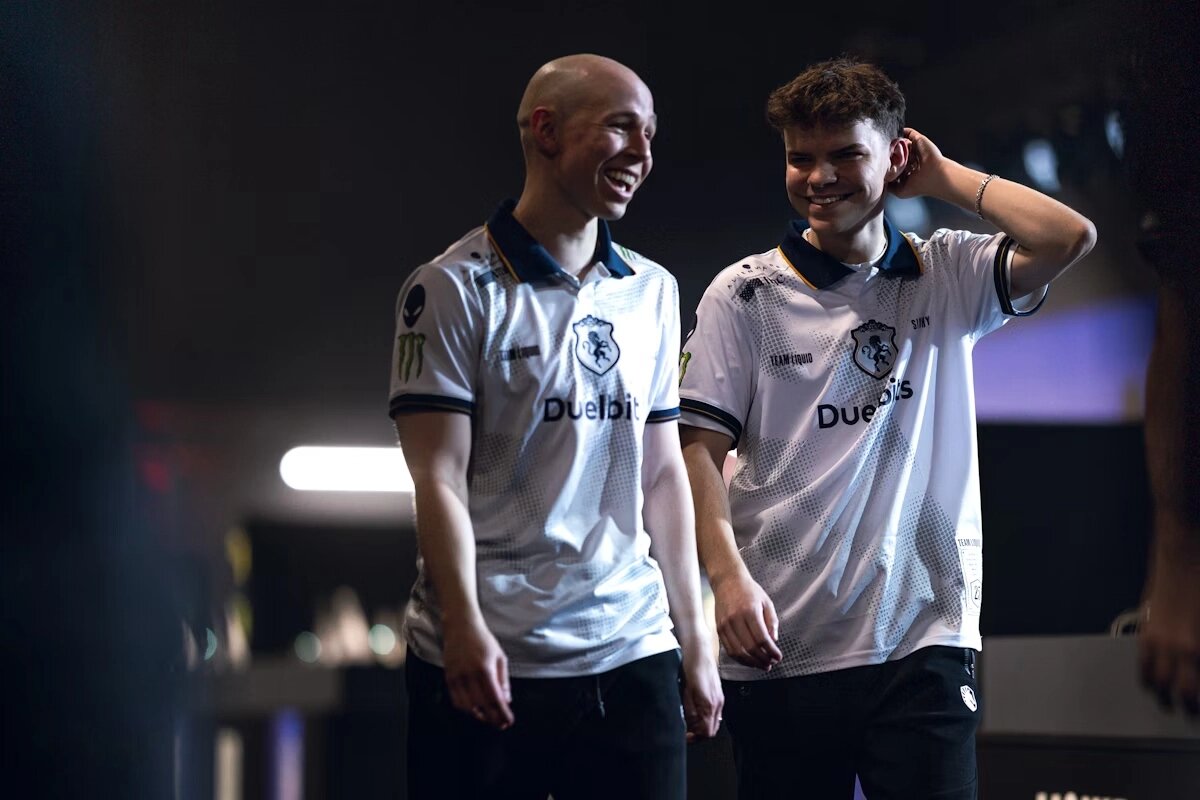 Джонатан «EliGE» Яблоновски и Камиль «siuhy» Шкарадек / Фото: HLTV