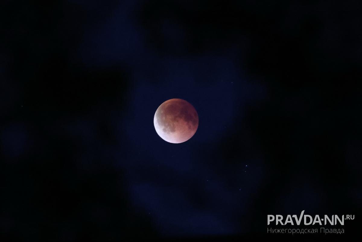    Это уникальное астрономическое явление происходит раз в 18 лет