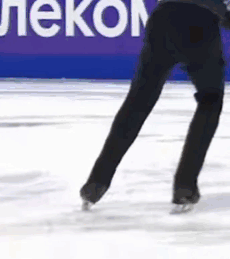 Самсонов на этапе гран-при в Омске. По протоколу это хороший лутц. Там он получил неясное за флип. 