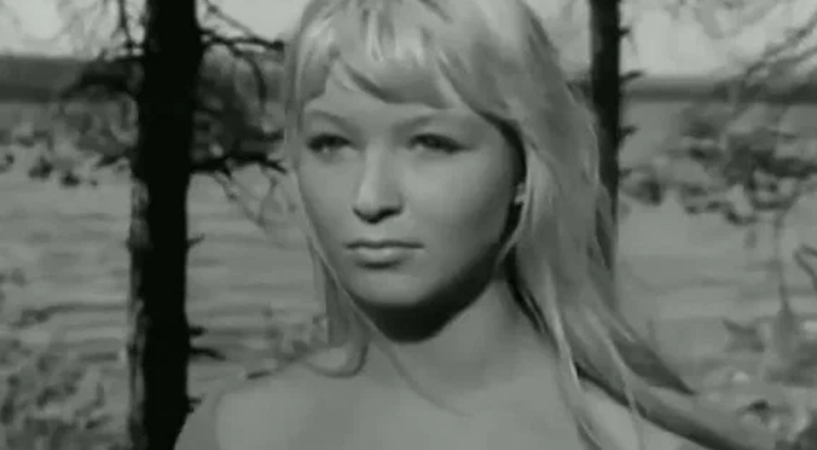 Кадр из фильма Калдунья (1956)