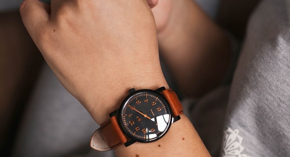 ТОП-5 наручных часов для подростков в декабре 2025