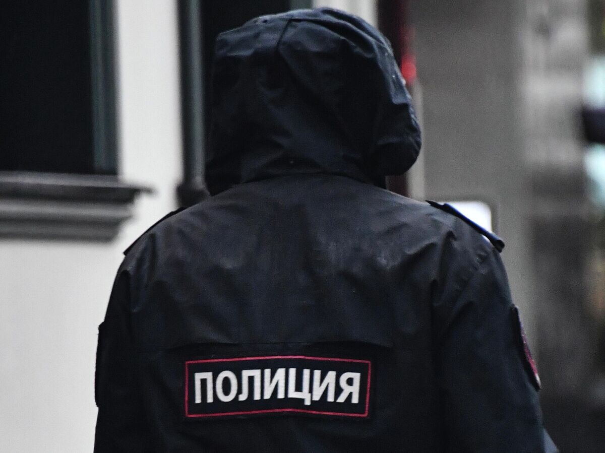    Сотрудник полиции© РИА Новости / Наталья Селиверстова