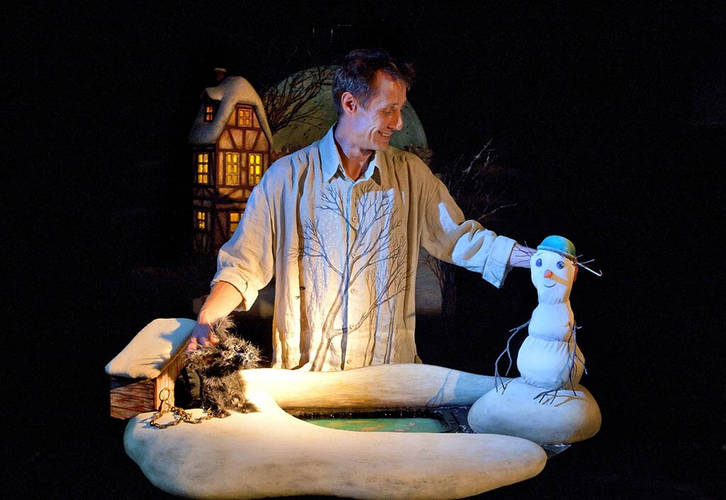Спектакль «Снеговик»
Фото с сайта Государственного академического центрального театра кукол имени С. В. Образцова