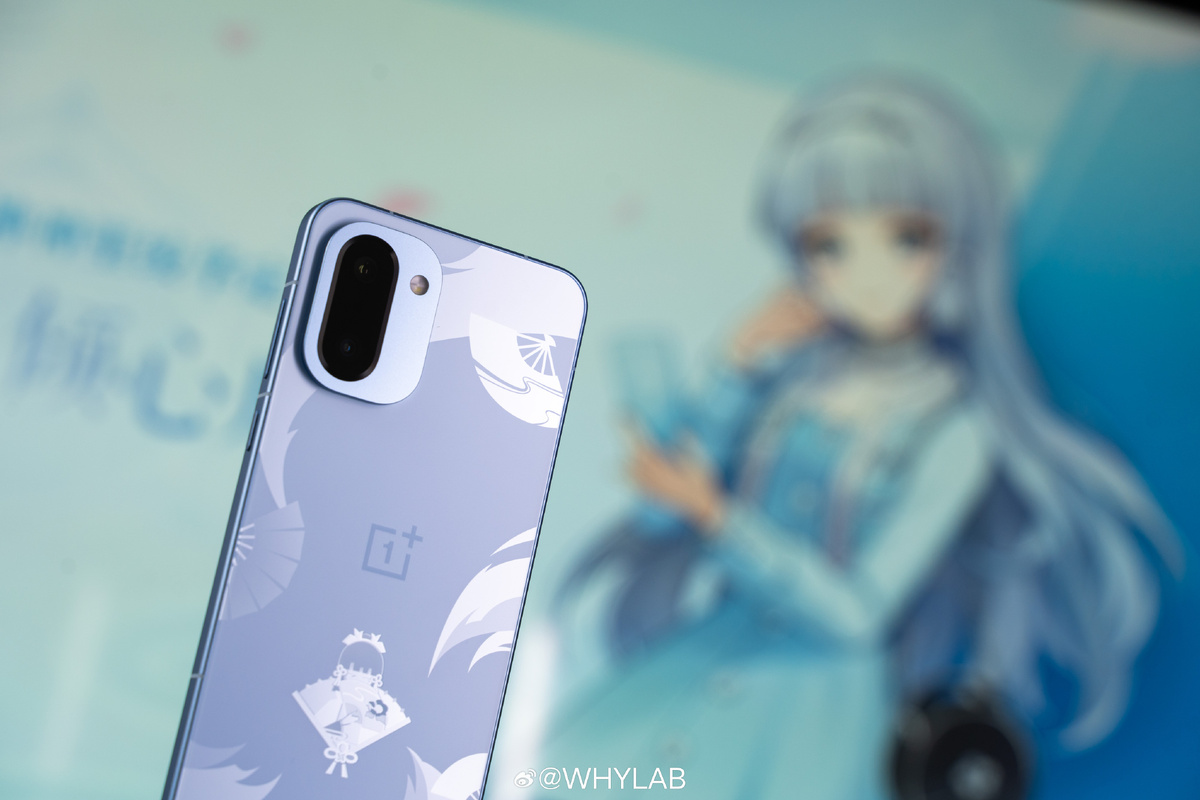    OnePlus анонсировала спецверсию смартфона Ace 6T в стиле Genshin Impact