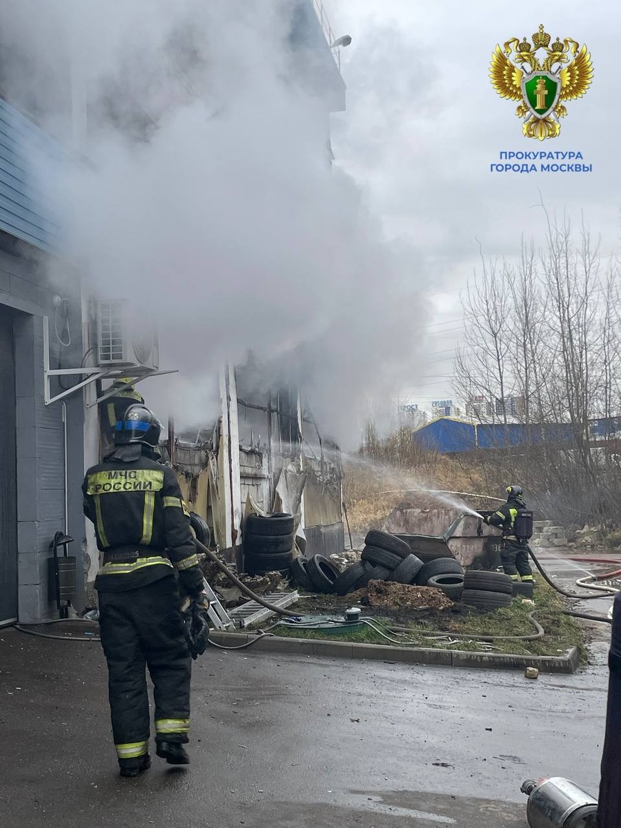    Фото с места инцидента прокуратура Москвы