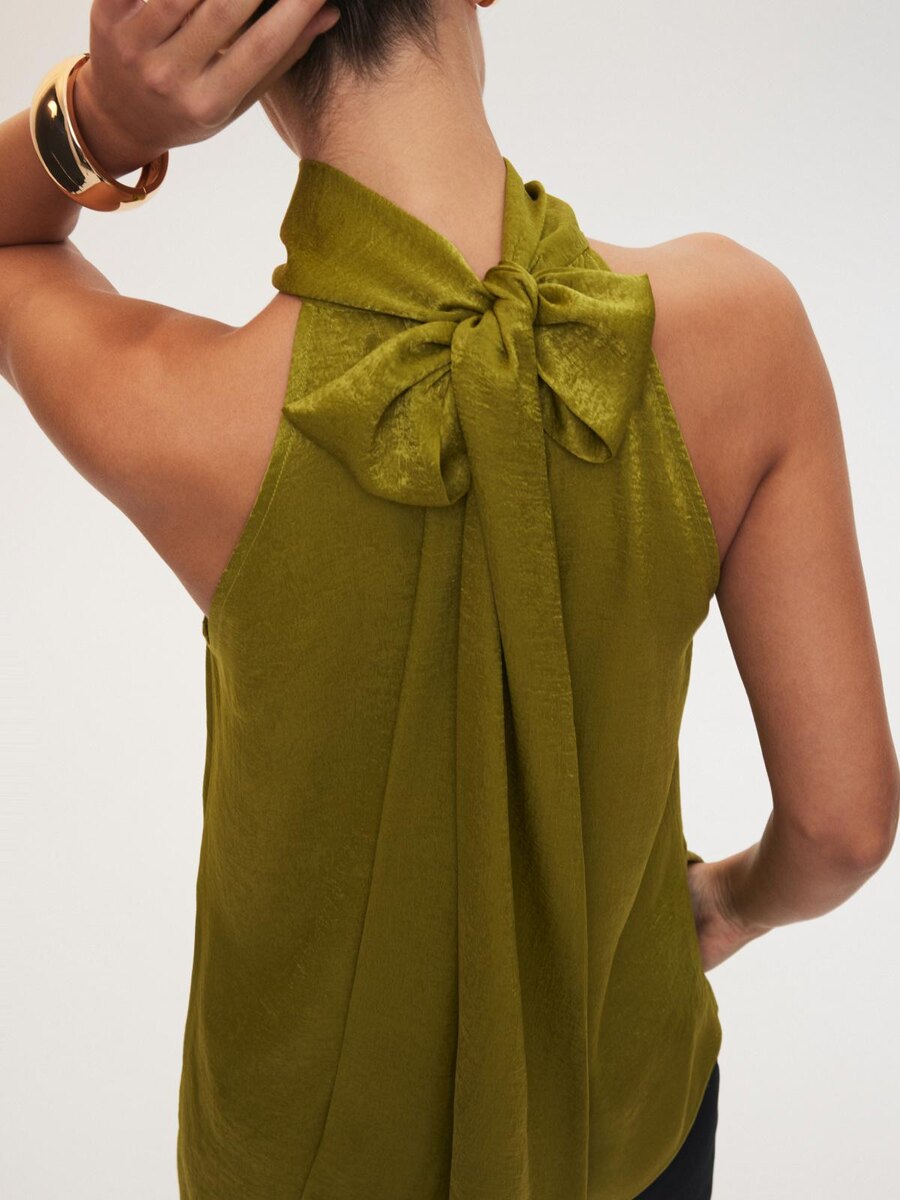    топ с бантом на спине