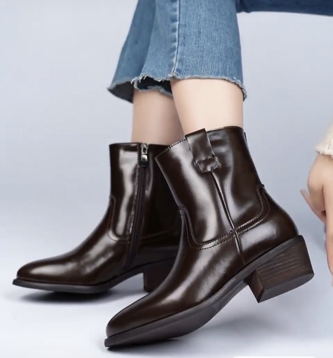 Сапожки зимние короткие на каблуке кожа и мех коричневый Crown magic® Australia