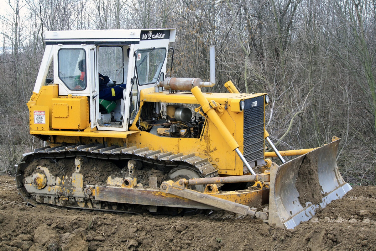 Бульдозер 14. октобар