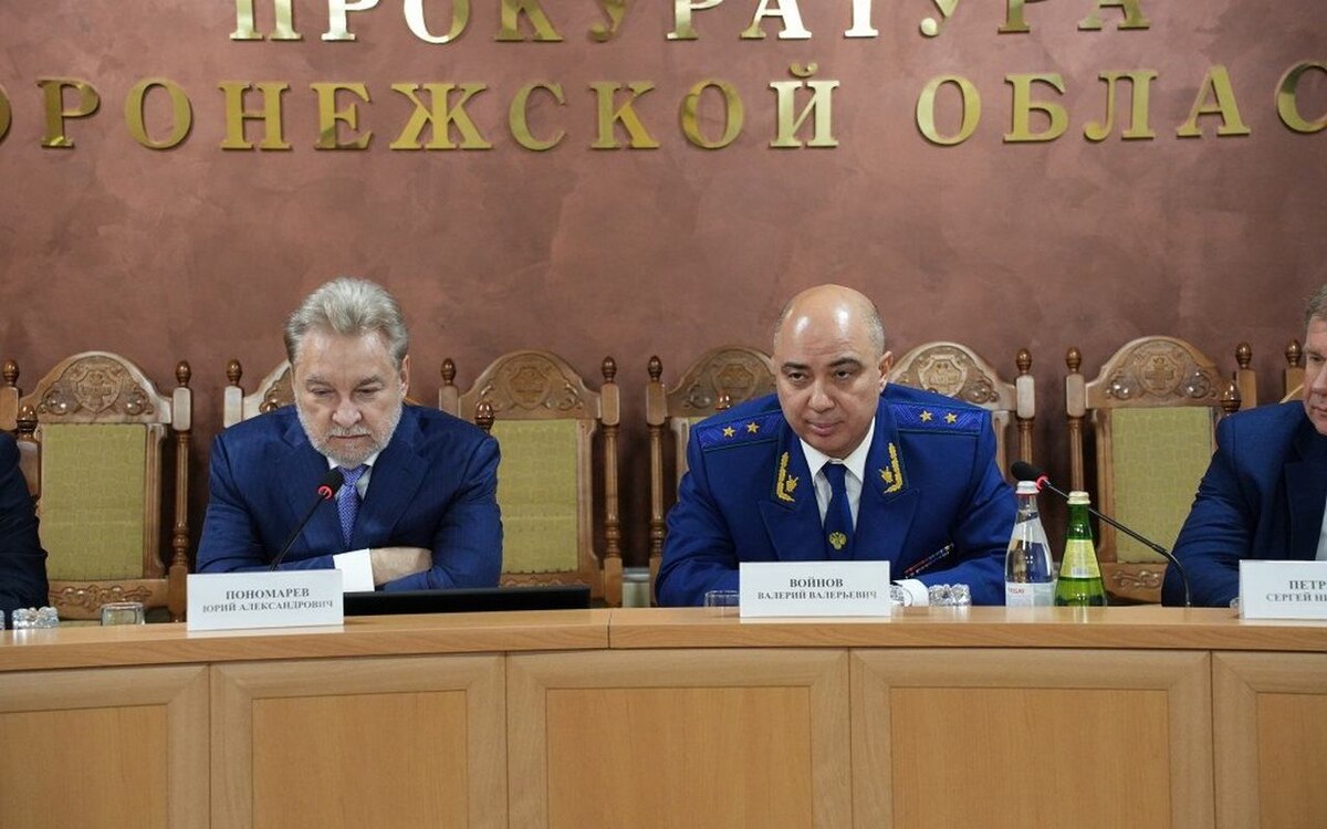    Новый прокурор Воронежской области Войнов заявил о необходимости решать реальные проблемы, а не гнаться за статистикой Фото: прокуратура Воронежской области