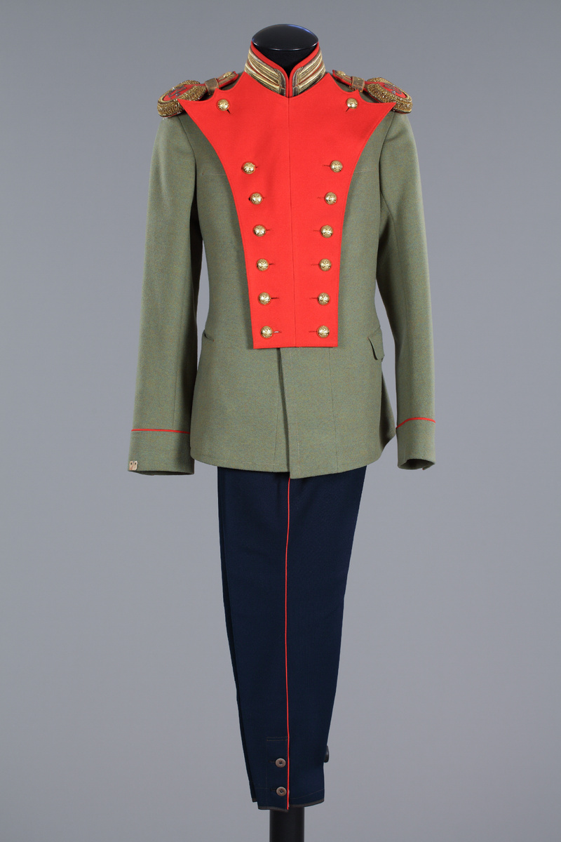 Мундир детский офицера 89-го Беломорского пехотного Его Императорского Высочества Наследника Цесаревича полка. Россия, Санкт-Петербург, Ателье Н. Норденштрема. 1910-е. Из коллекции ГМЗ «Царское Село»