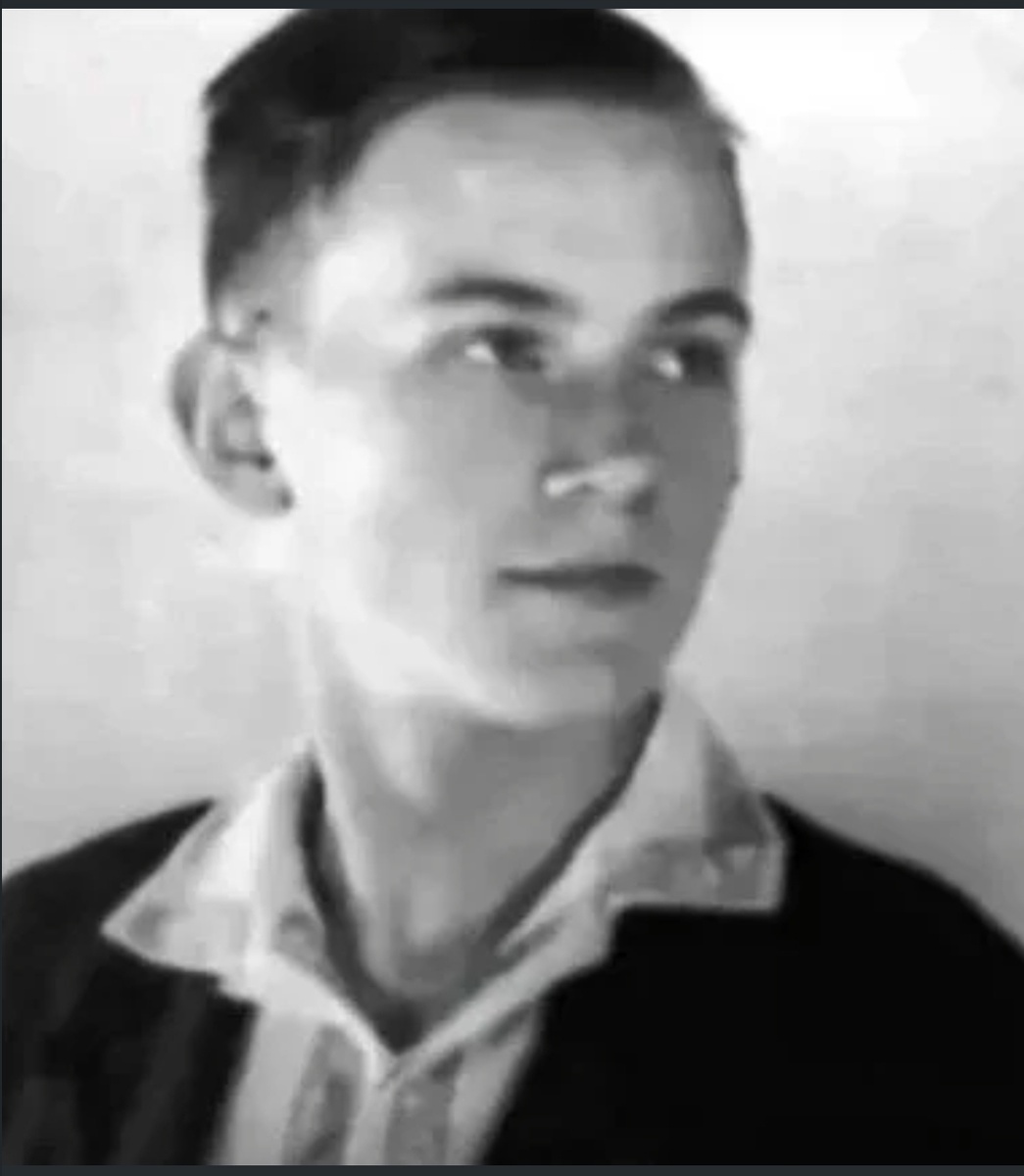 Фото: Евгений в юности 