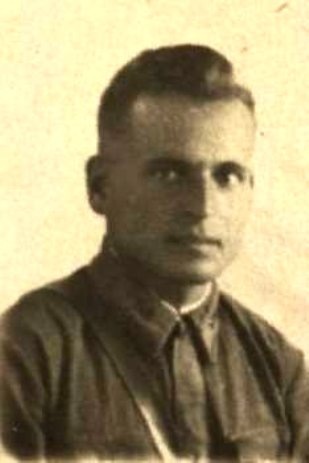 капитан ВВС СССР Алексей Матросов. источник портал "Память народа"