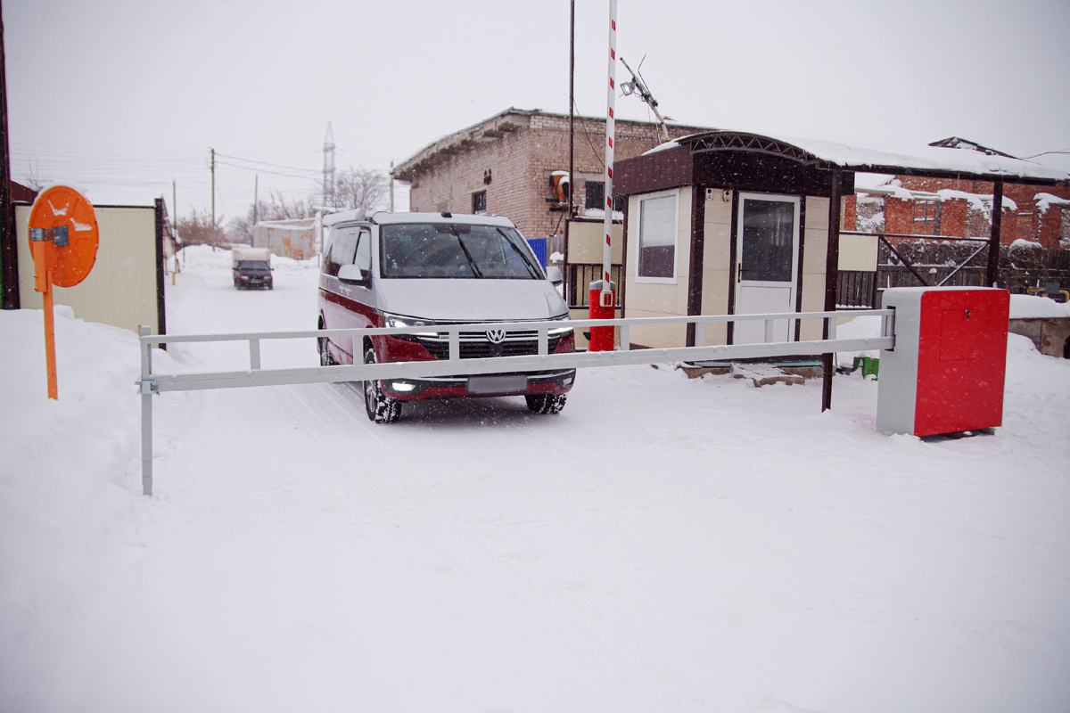 Шлагбаум зимой от Аполло