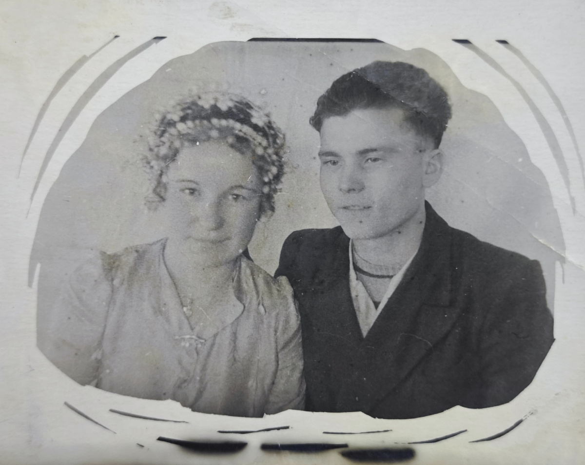 Свадебная фотография из семейного архива автора, 1949 г.