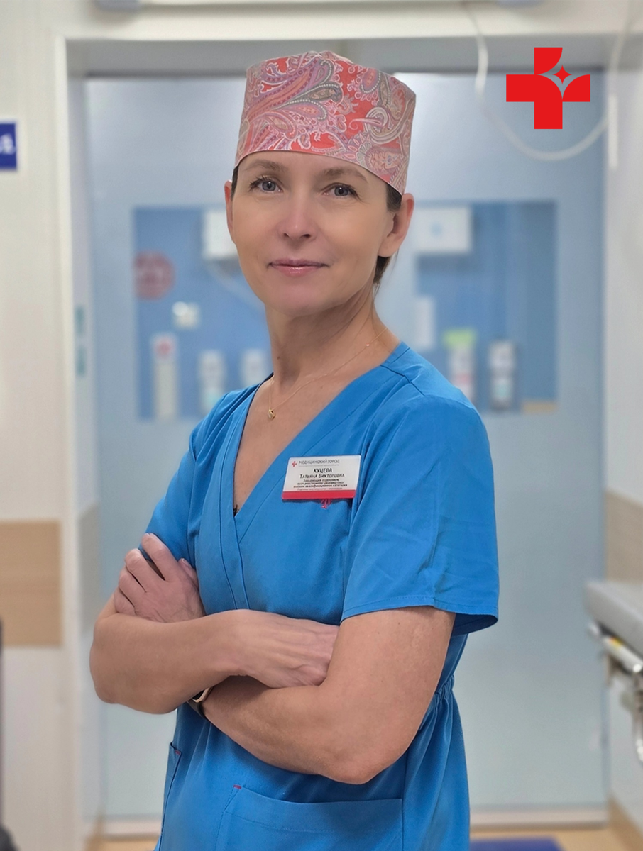 На фото заведующий отделением анестезиологии и реанимации ГАУЗ ТО МКМЦ «Медицинский Город», врач-анестезиолог-реаниматолог Татьяна Владимировна Куцева