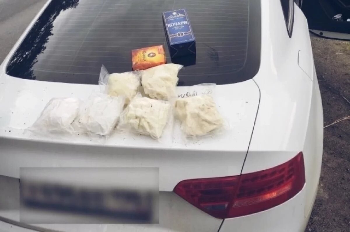    На свердловской трассе задержали иномарку с тремя килограммами наркотиков