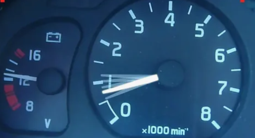 В пробке двигатель работает на нестабильных оборотах