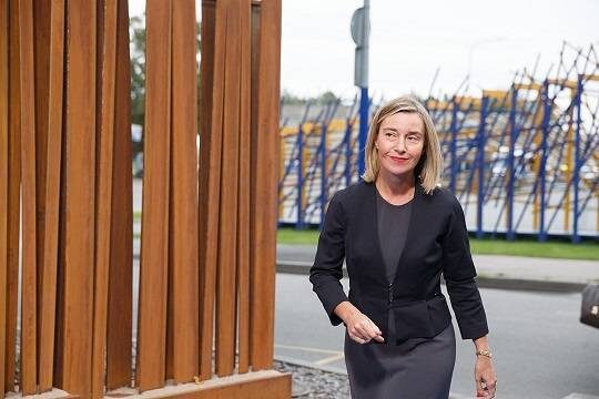    Могерини осталась на свободе после допроса по делу о коррупции